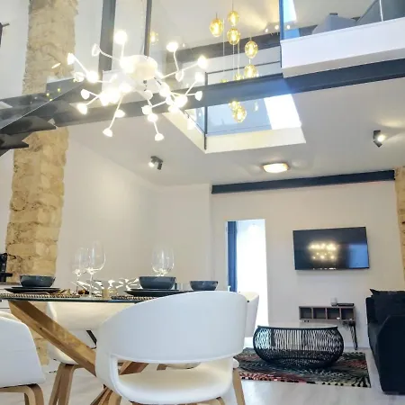 Апартаменты Luxury New Loft Centre & Castle, *